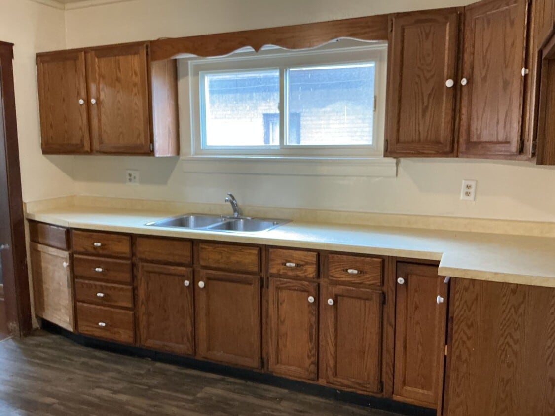Primary Photo - 2737 N 55th St