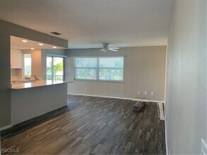 Building Photo - 429 SW 47th Terrace