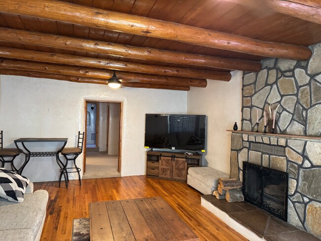 Foto del edificio - 354 NM-76