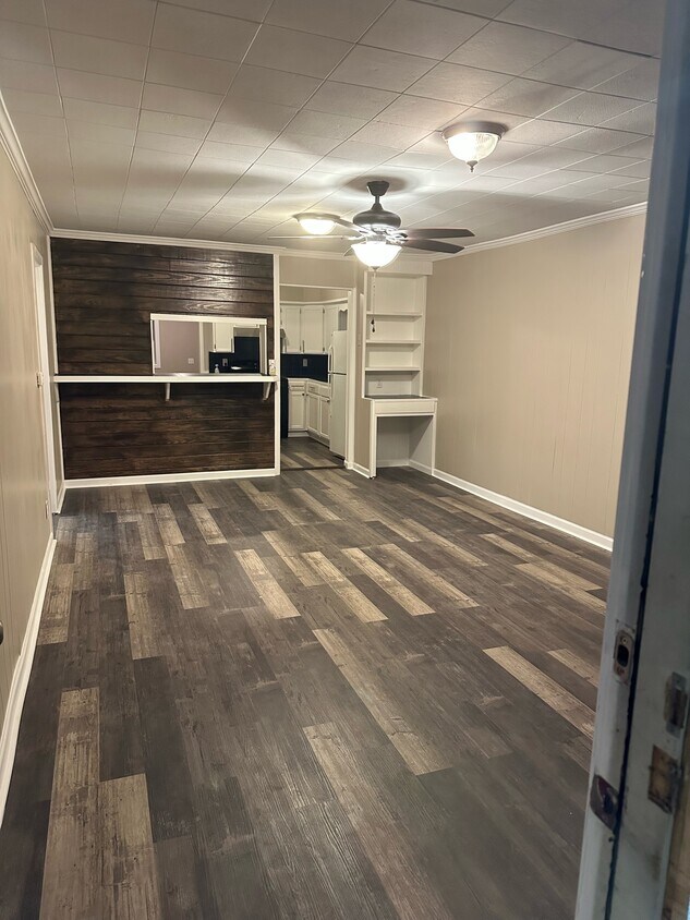 Foto principal - 1214 N Kennedy St