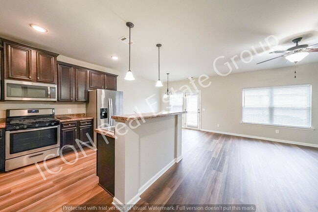 Foto del edificio - 3/2 Townhome with 2 car garage