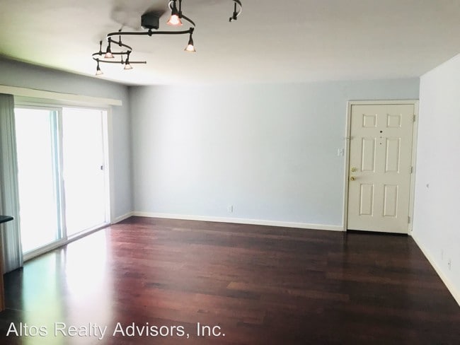 Building Photo - 1815 Ednamary Way