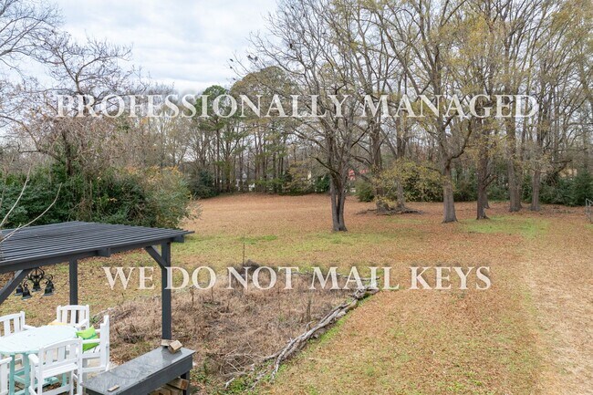 Foto del edificio - 321 E Branch St