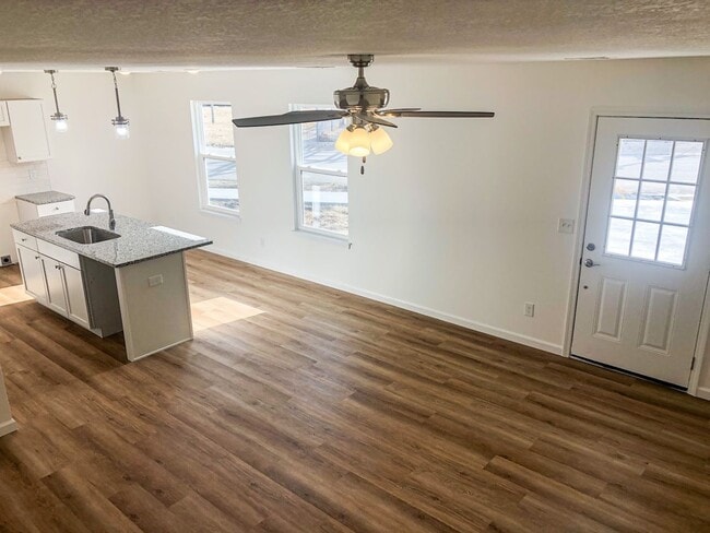 Building Photo - Italian Estates Property Management