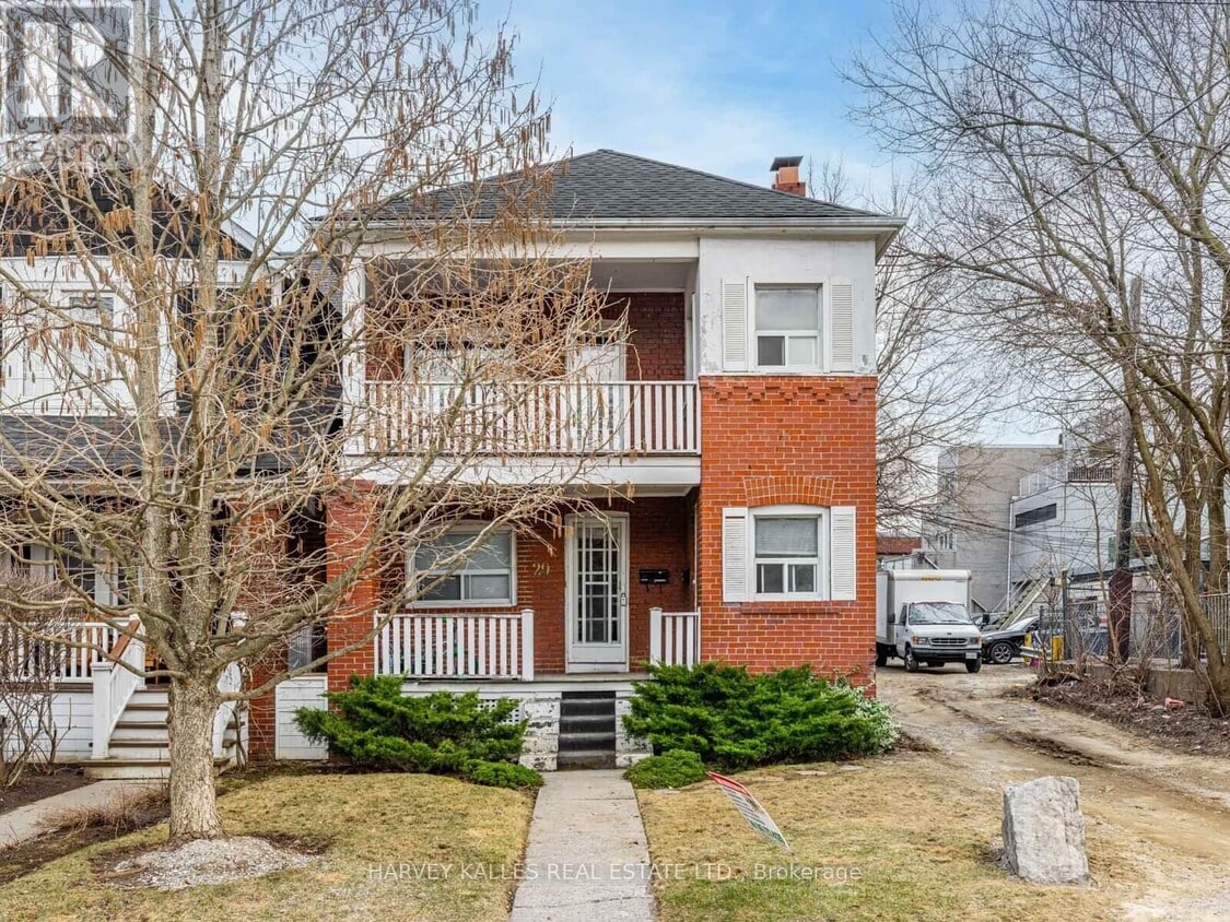 Primary Photo - 29 Snowdon Ave