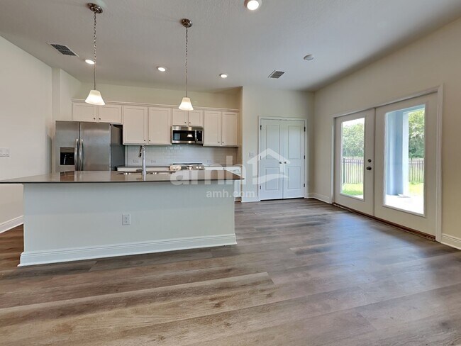 Foto del edificio - 27189 St Andrews Ave