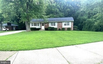 Building Photo - 5683 Ravenel Ln
