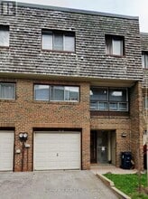 Building Photo - 72 Castlebury Crescent