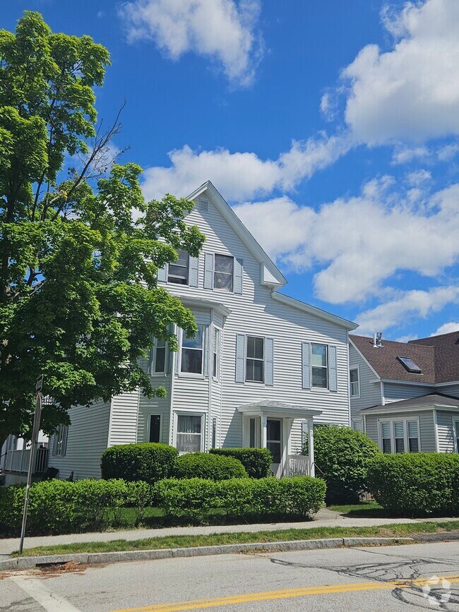 Building Photo - 651 Pine St