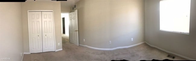 Building Photo - 2 br, 2 bath  - 670 Lydia 670 Lydia Ln