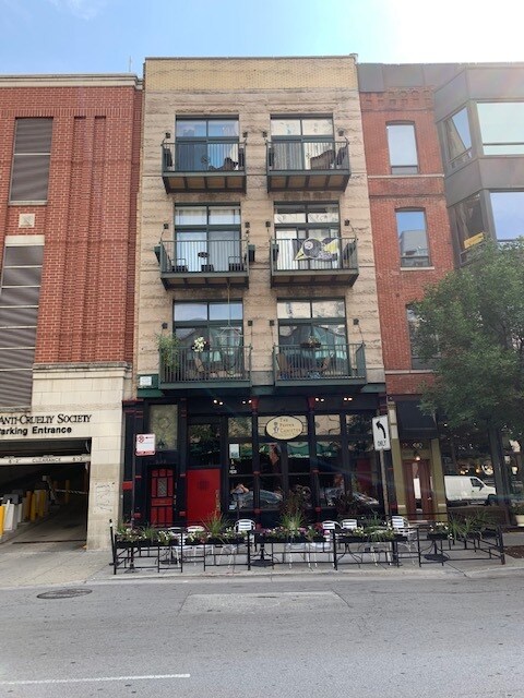 Foto del edificio - 509 N Wells St