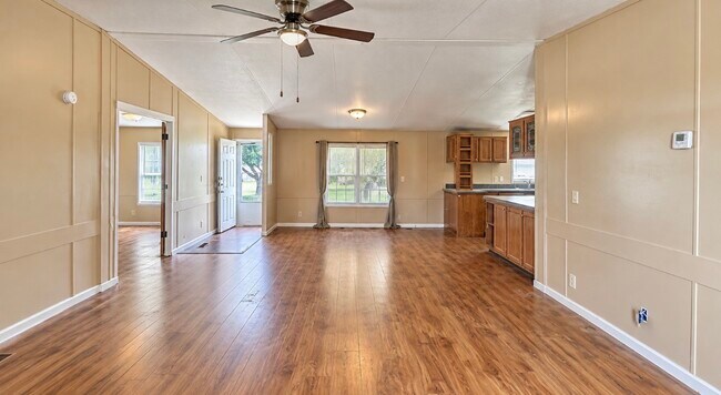 Foto del edificio - 6710 Trail Loop W