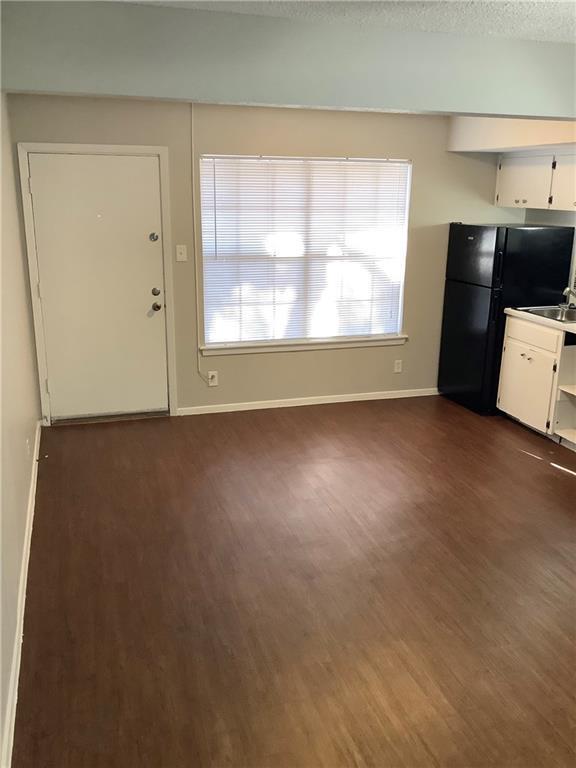 Foto del edificio - 3101 Tom Green St