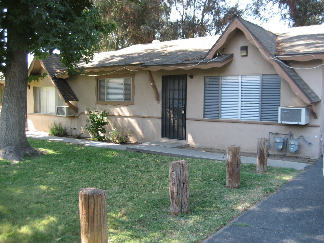 Building Photo - 1251 W Grand Ave