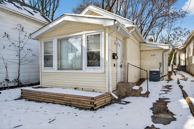 Foto del edificio - 5459 Hamilton Ave