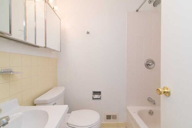 Foto del edificio - 281 G St SW
