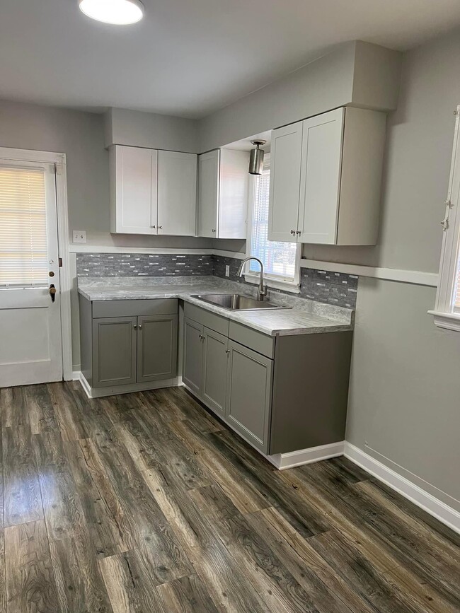 Foto del edificio - 1397 Railton Rd