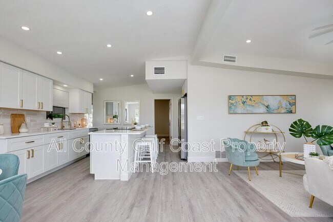 Foto del edificio - 223 Glen Oak Rd
