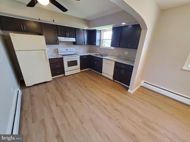 Building Photo - 203 Krick Ln