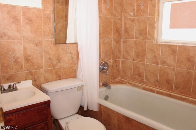 Foto del edificio - 174 N 17th St
