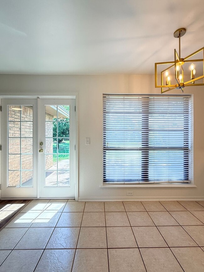 Building Photo - 1039 Harris Ln