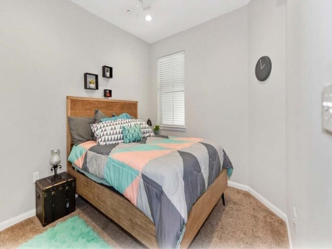 Building Photo - Limited-Time Move-In Special! Lease today ...