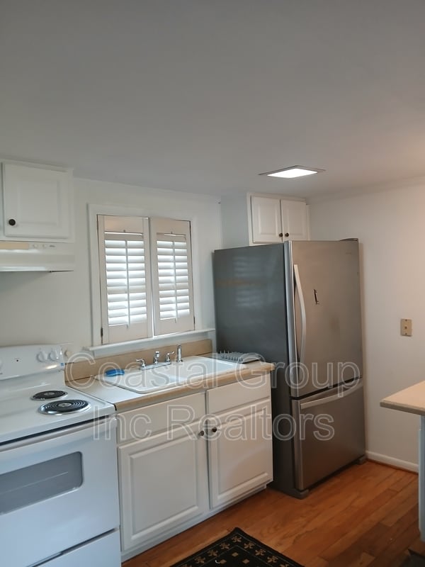 Foto del edificio - C-JV-1209 Willow Avenue - 1