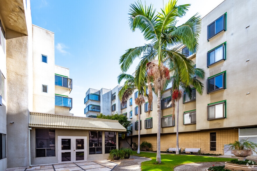 Park Glenview Apartments- 55+ Community