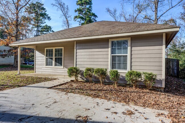 Building Photo - 10559 Royal Andrews Dr
