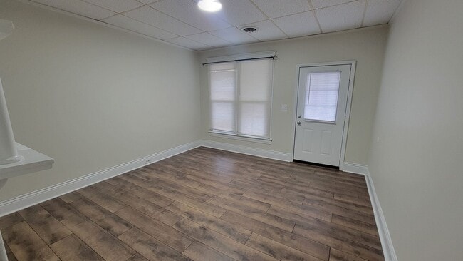 Photo - Shotgun Styled One Bedroom Close To UOfL House