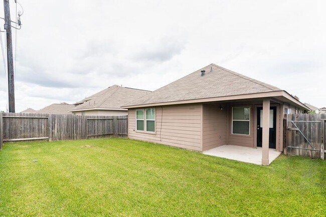 Building Photo - 5623 Amelia Plantation Dr