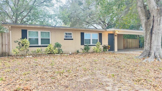 Building Photo - 14 Lamplight Ln