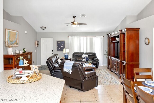 Foto del edificio - 1006 SW 11th Pl