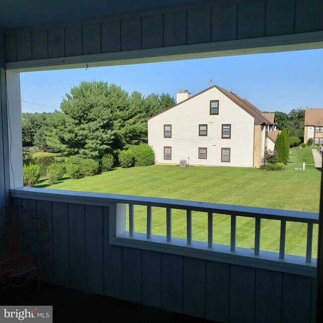 Building Photo - 229 Loring Ct