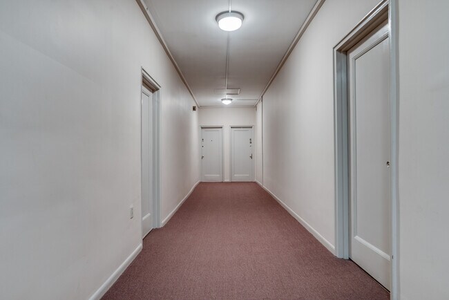 Foto del edificio - John Jay Apartments