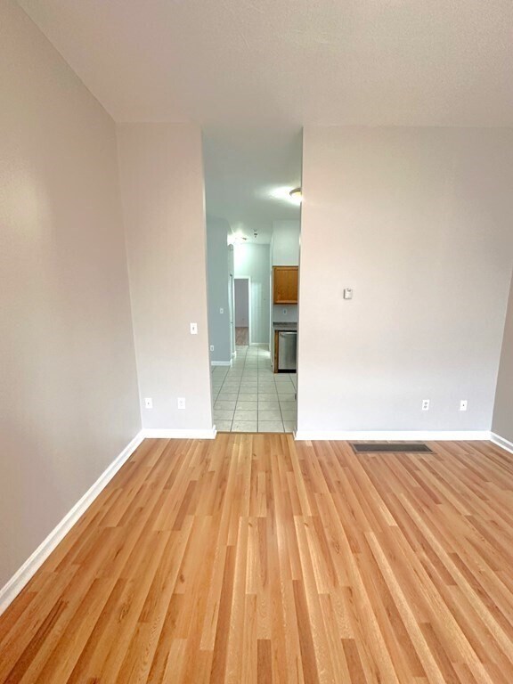 Foto del edificio - 1126 Washington St