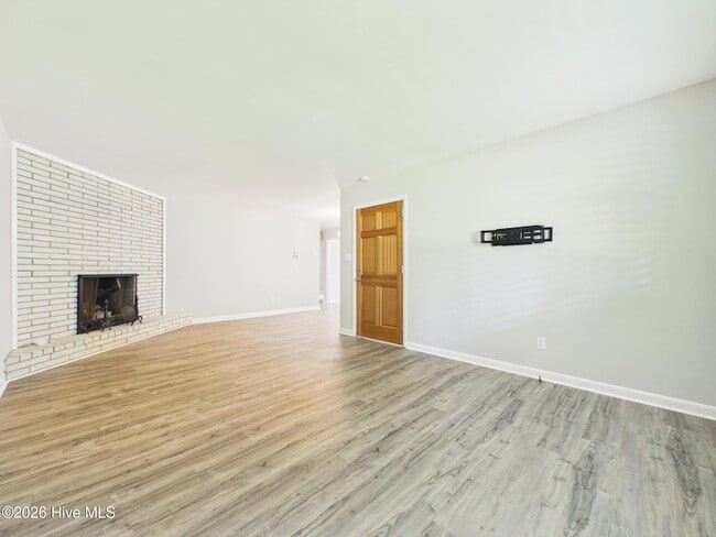 Building Photo - 6513 Pleasant Pines Dr