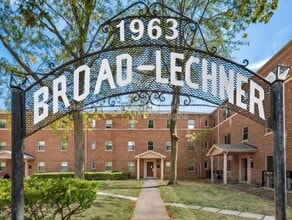 Building Photo - 1963 W Broad St
