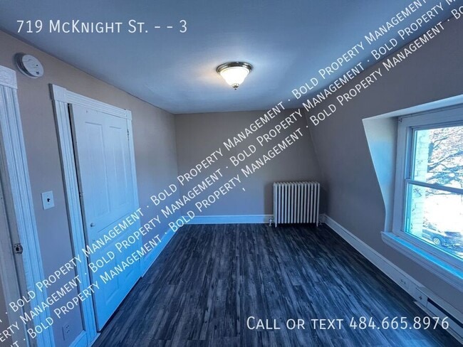 Photo - 719 McKnight St Apartment