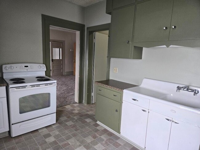 Building Photo - 135 W Michigan Ave