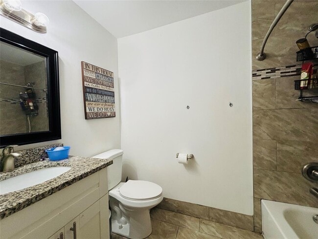 Foto del edificio - 426 SW 79th Ter