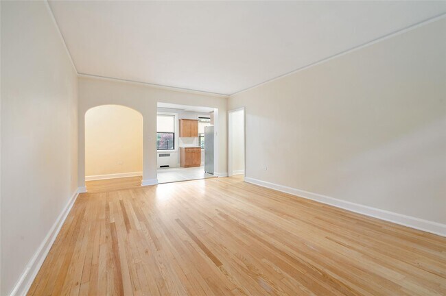 Foto del edificio - 212 Larchmont Acres