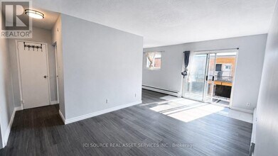 Building Photo - 333 Gibb St