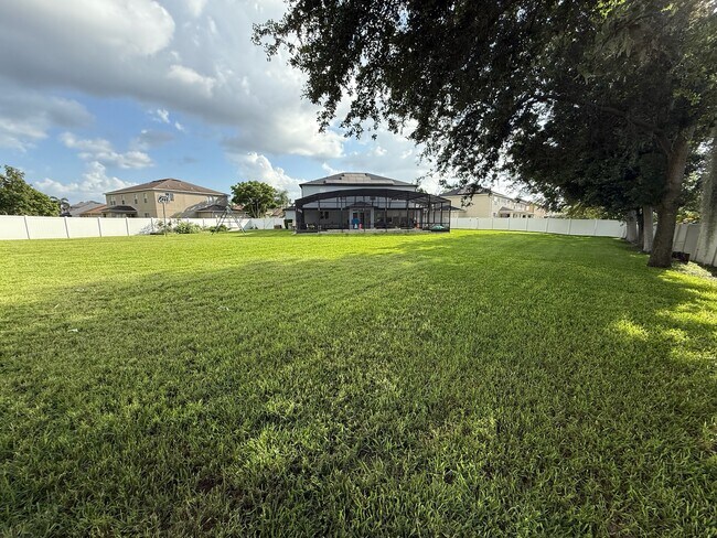Foto del edificio - 489 Cascading Creek Ln