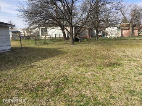 Foto del edificio - 4 br, 2 bath House - 1116 D Street