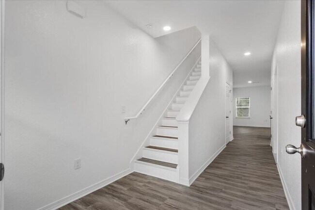 Foto del edificio - 6329 Long St