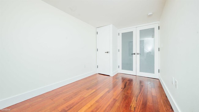 Foto del edificio - 1434 Dekalb Ave