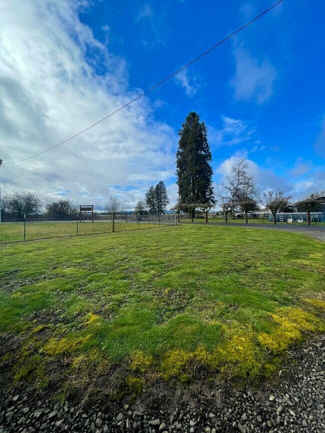 Foto del edificio - Charming Country Home – 2 Bedroom Home wit...