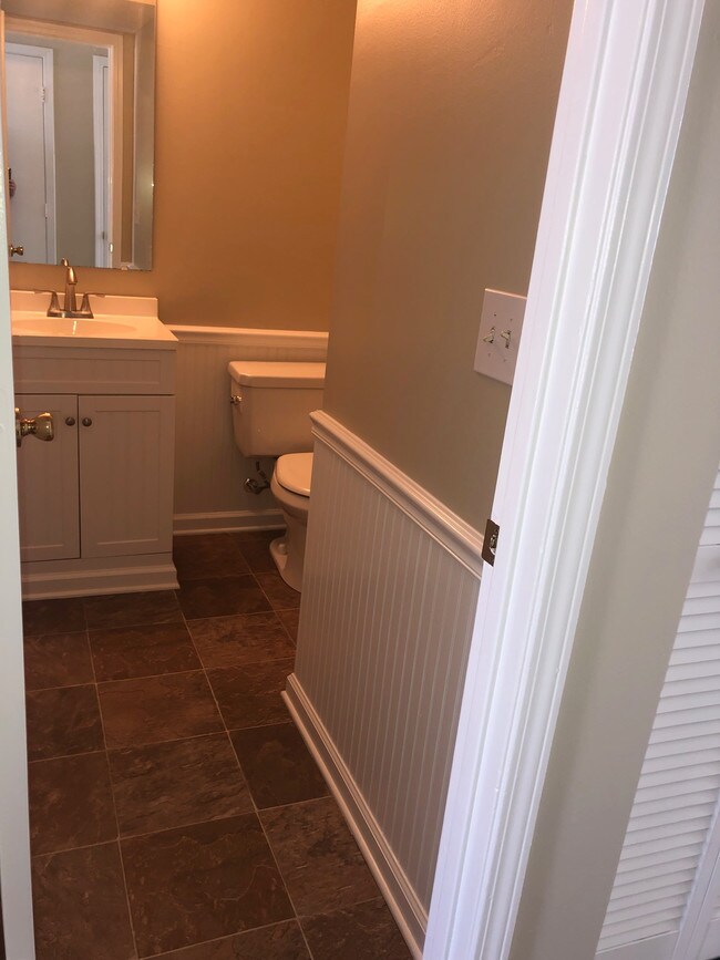 Building Photo - 1180 Rosemead Rd