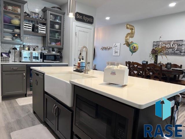 Foto del edificio - 4417 E Leubecher Pl